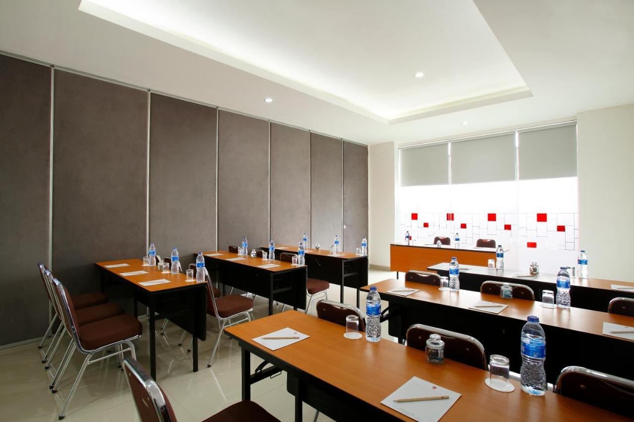 Amaris Hotel Tebet Jakarta Buitenkant foto